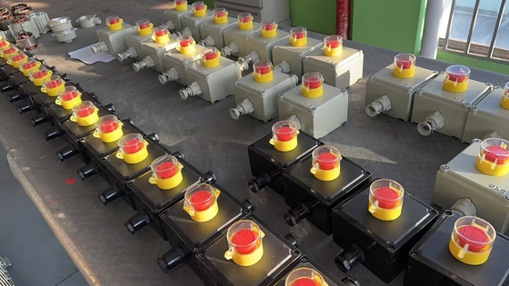 Alev geçirmez Kontrol Paneli 2mm Asılı Dikey Montaj Patlama kanıtlı Dağıtım Panosu