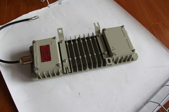 Çatı Montajı Patlama Dayanıklı LED Fırtına Fırtınaları Dayanıklı ve Petrol Endüstrisi için Işıklandırma