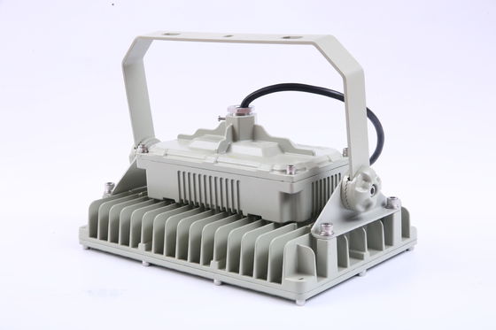 Zorlu Ortamlarda Askı Montajı için 130lm/w Verimliliğe Sahip Patlamaya Dayanıklı LED Projektör