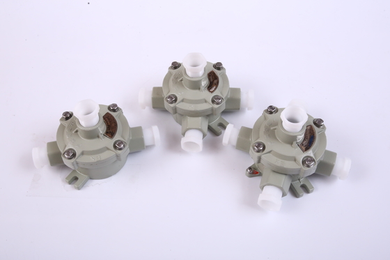 Özelleştirilebilir IP65 Ex Proof Electrical Junction Box Alüminyum Kablo Girişi G1/2&quot; G3/4&quot; G1&quot; G1 1/4 G1 1/2&quot; G2&quot;