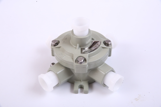 Özelleştirilebilir IP65 Ex Proof Electrical Junction Box Alüminyum Kablo Girişi G1/2&quot; G3/4&quot; G1&quot; G1 1/4 G1 1/2&quot; G2&quot;