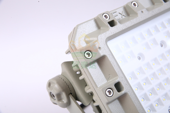 ATEX IECE Petrol ve Gaz Şirketi Madencilik Patlama Kanıtlı LED Sel Işığı 150W 140lm/w