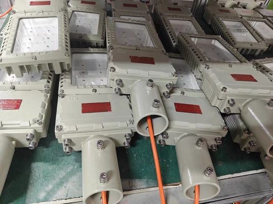 100W 200W LED Patlama Dayanıklı Fırtına Lamba Fenerleri ATEX II 2G Gaz Bölgesi için Güvenlik1/2