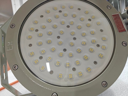 Flanş Montajı 100w 200w IP66 LED Körfez Aydınlatma Aygıtı GYD830 50000 Saat