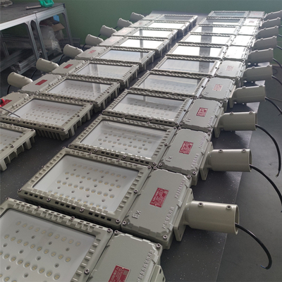 Rafineri için 250w Patlama Dayanıklı LED Sokak Işığı armatürü 100-277v 130lm/W ATEX/IECEx/RoHS onaylı