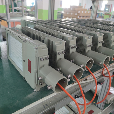 Ex Kanıtlı LED Sokak Işığı ATEX sertifikalı Alev geçirmez Özel IP66 180lm/watt Gaz tesisi için