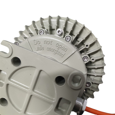Patlama Dayanıklı LED Luminary ATEX IEC 185lm/w Enerji Verimliliği IP66 WF2 ile değerlendirildi