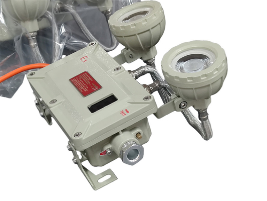 Tavana monte edilmiş ATEX alev geçirmez patlama geçirmez acil durum ışığı Ni-Cd pil ve yansıtıcı lensle