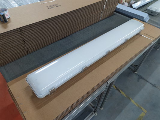 2*36W patlama geçirmez floresan ışığı IP66 WF2 Koruma seviyesi IECEx Bölge1 2 Bölge21 22 Tehlikeli ortam için onaylanmıştır