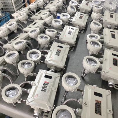 Sokak Montaj Patlama Kanıtlı LED Sel Işığı Deniz Kaliteli Alüminyum ve 150lm / w Verimlilik