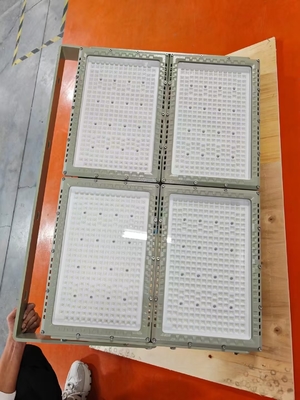 Petrokimya Tesisleri için Modüler Patlamaya Dayanıklı Aydınlatma Sistemi, 960W'a (4x240W) Kadar Destekler, IP66 LED Patlamaya Dayanıklı Lamba, Bölge 1&2, Esnek Montaj