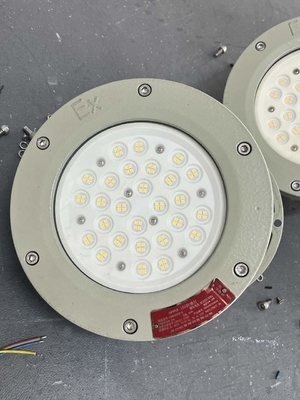 ATEX IECEx Sertifikalı 100W-240W Patlamaya Dayanıklı LED Yüksek Tavan Işığı IP66