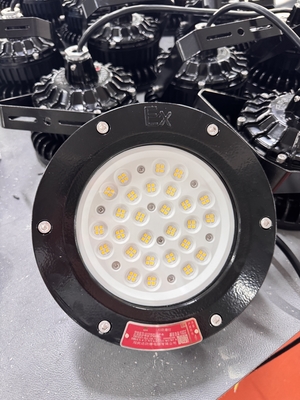 ATEX IECEx Sertifikalı 100W-240W Patlamaya Dayanıklı LED Yüksek Tavan Işığı IP66