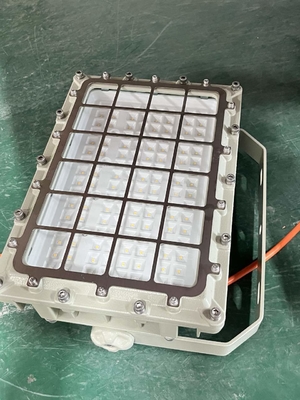 ATEX/IECEx-Su geçirmez Patlama Dayanıklı LED Fırtına Işığı Tehlikeli Yerler için 50W / 150W / 200W Endüstriyel Çalışma Işığı