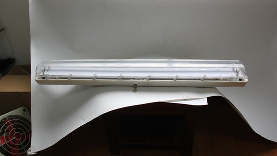 Dayanıklı 0.6m/1.2m ATEX/IECEx/CNEX Patlama Dayanıklı Doğrusal LED Işık Endüstriyel Sınıf IP66 Tehlikeli Bölgeler için Işıklama Petrol ve Gaz Kimyasal Tesisler Madencilik Deniz Tesisleri Enerji verimli tasarım azaltır