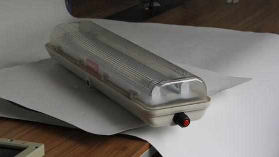 Dayanıklı 0.6m/1.2m ATEX/IECEx/CNEX Patlama Dayanıklı Doğrusal LED Işık Endüstriyel Sınıf IP66 Tehlikeli Bölgeler için Işıklama Petrol ve Gaz Kimyasal Tesisler Madencilik Deniz Tesisleri Enerji verimli tasarım azaltır