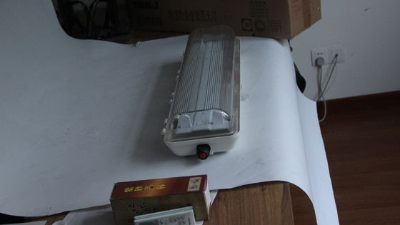 Dayanıklı 0.6m/1.2m ATEX/IECEx/CNEX Patlama Dayanıklı Doğrusal LED Işık Endüstriyel Sınıf IP66 Tehlikeli Bölgeler için Işıklama Petrol ve Gaz Kimyasal Tesisler Madencilik Deniz Tesisleri Enerji verimli tasarım azaltır