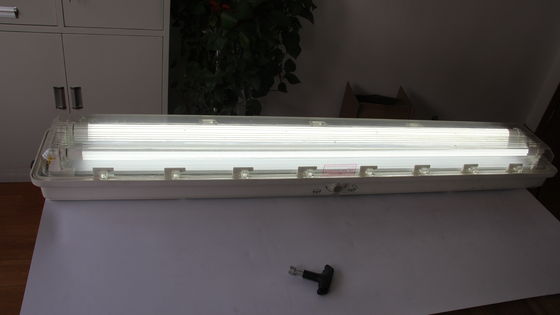 ATEX/IECEx/CNEX Patlama Dayanıklı Doğrusal LED Işık ¢ Tehlikeli Yerler İçin Endüstriyel Dereceli Işıklandırma, Enerji Tasarrufu, IP66, Özel Güç & Renk Sıcaklığı Seçenekleri