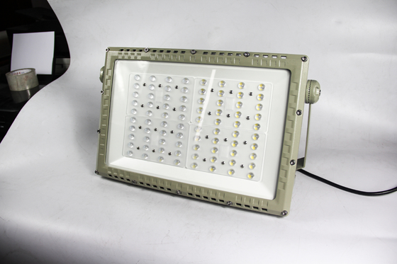 Patlama Dayanıklı LED Yol Işığı 250W. ATEX CNEX 1 Bölge 2 Tehlikeli Uygulamalar için Sertifikalı.