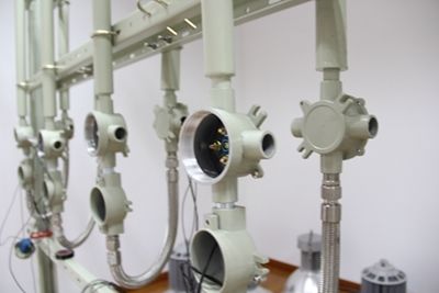 IP66 Alüminyum Patlama Kanıtlı Bağlantı Kutusu Yangın Koruması Kablo Kutusu Exd IIB IIC Özel