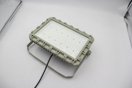 IP66 Explosion Proof 3000K-5700K LED Flood Light Oil / Gas Industry Lighting Fixture