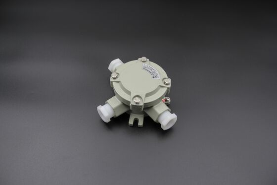 ATEX Patlamaya Dayanıklı Sta/Alüminyum Su Geçirmez Çoklu Arayüzlü Klemens Kutusu (Artırılmış Güvenlik) IP66