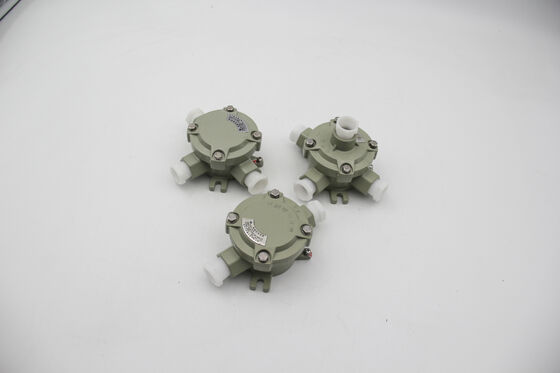 Çin Fabrikası Patlama Dayanıklı Bağlantı Kutusu ATEX Alüminyum Alaşım/ Paslanmaz Çelik Kutusu Bölge 1 ve Bölge 2 için