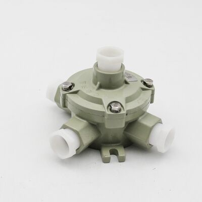 Kauçuk ve Paslanmaz Çelik Patlamaya Dayanıklı Esnek Boru G M NPT Yüksek Esnekliğe Sahip Elektrik Tesisatı Koruması İçin Dişli