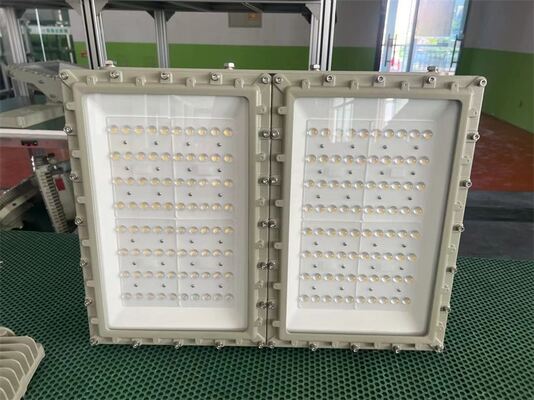 IP66 Alev geçirmez endüstriyel sel armatürü,ATEX 50-240W, 140lm/W Işık verimliliği IECEx Bölgesi 1 & 2 Yeterli, 5 yıllık servis garantisi