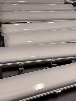 Alev geçirmez doğrusal floresan LED ışığı acil durum için hazır 12W 60W kimyasal depo kullanımı için