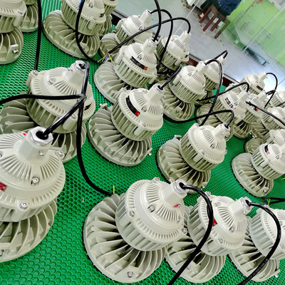 Açık hava IP66 LED Yüksek Körfez Patlama Kanıtlı Işık Tehlikeli Çalışma Alanları için Sertifikalı Kömür Madenleri Doğal Gaz Yağ Enerji tasarrufu Sürekli
