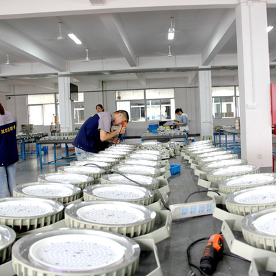 160lm/w Patlama Dayanıklı LED Yüksek Körfez Işığı Özelleştirilebilir Bölge 1 Bölge 2 Tehlikeli Yerler İçin Aydınlatma