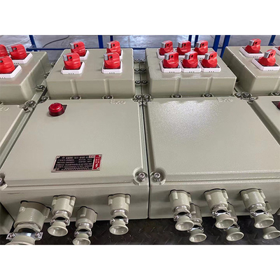 IP65 Paslanmaz Çelik Duvar Montajlı Elektrikli Kontrol Paneli Kaplamalar AC 220V/380V Ex Kanıt Kontrol Paneli